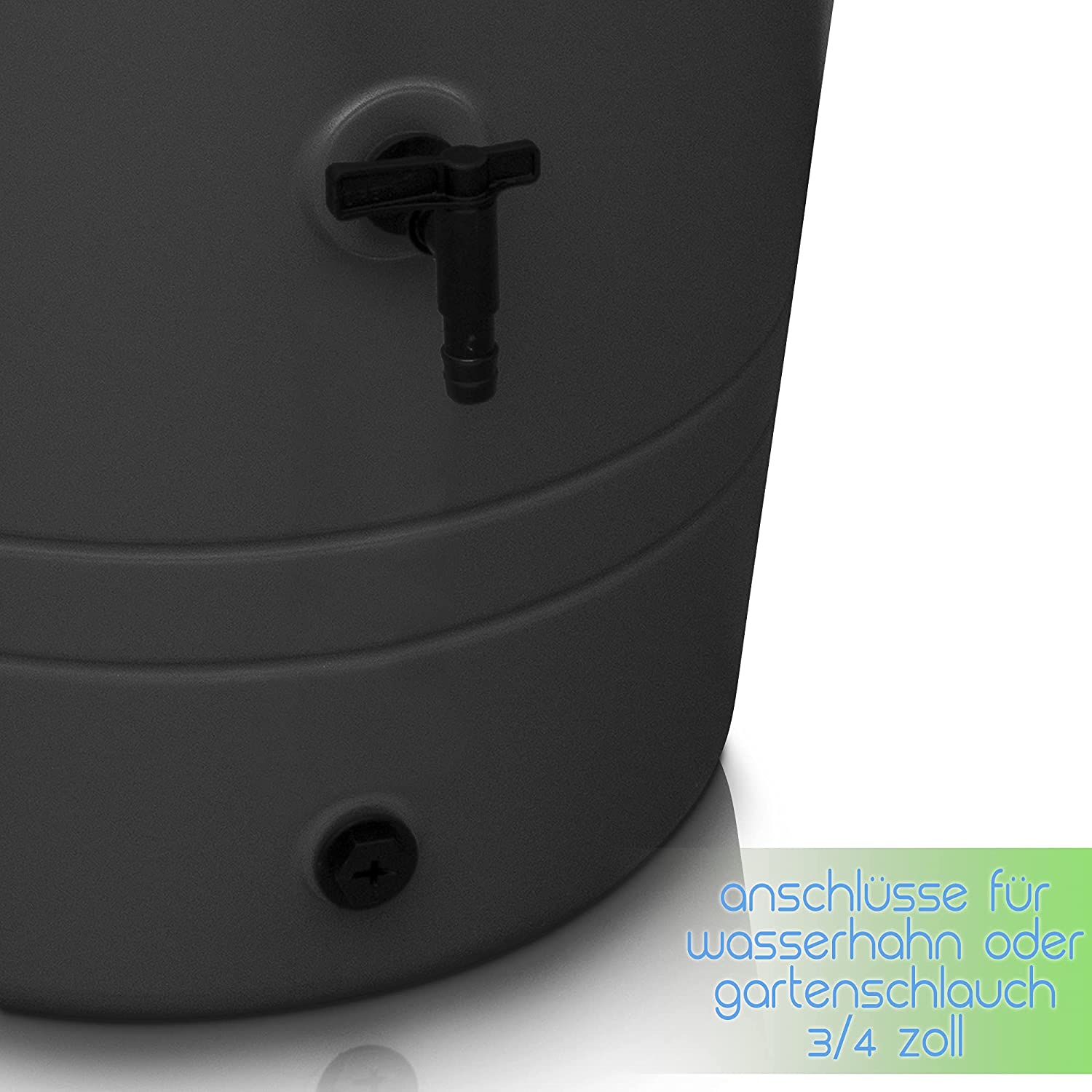 Nahaufnahme einer YourCasa Regentonne 230 Liter [Decore Design] Regentonne mit Zapfhahn und Schlauchanschluss, entworfen zum Regenwassersammeln von yourcasa-de.