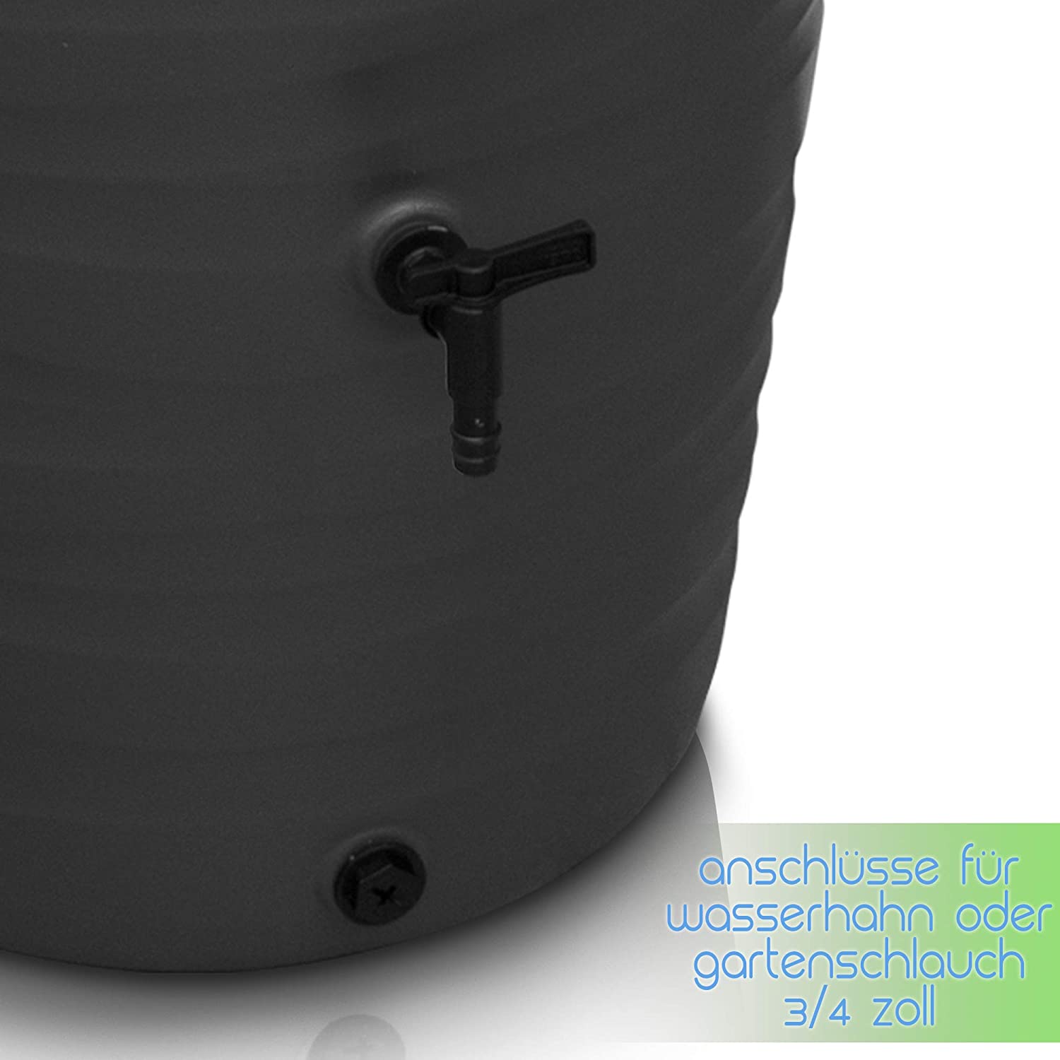 Eine Nahaufnahme eines schwarzen YourCasa Regentonne 240 Liter [Wave Design] – Frostsicher und UV-beständig mit einem Zapfhahn und Schlauch- oder Wasserhahnanschluss für nachhaltige Bewässerung.